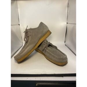 Clarks Wallabee 9.5 women Adults - Grey Suede